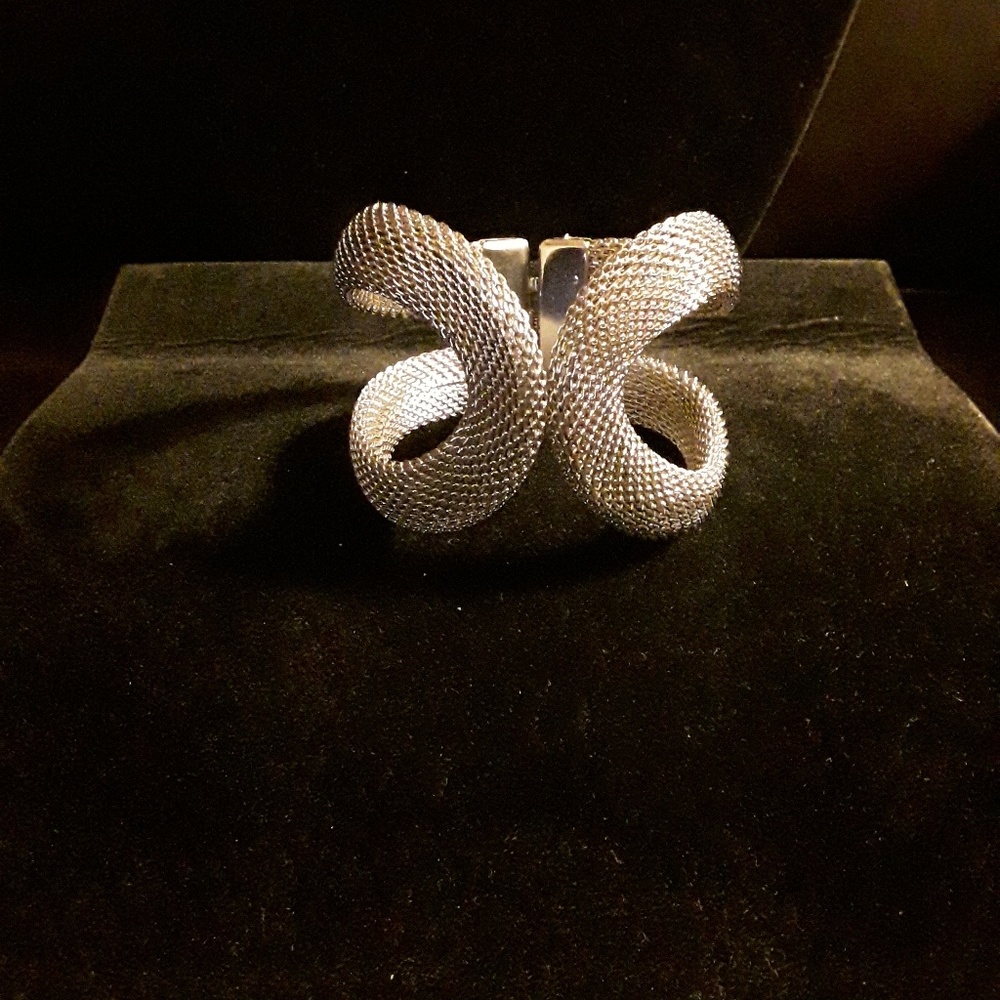Silver beautiful bracelet
